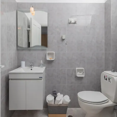 White House & アパート