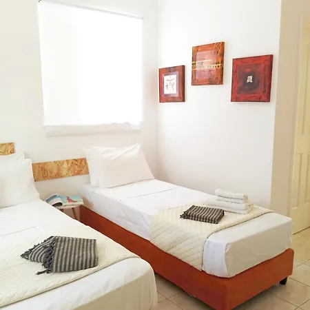 White House & アパート *