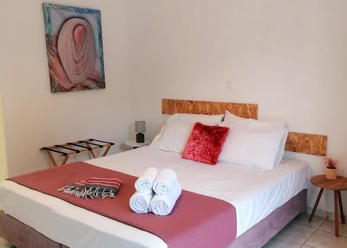 White House & Apartment *